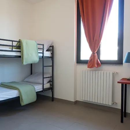 Lake Como Beach Hostel-3